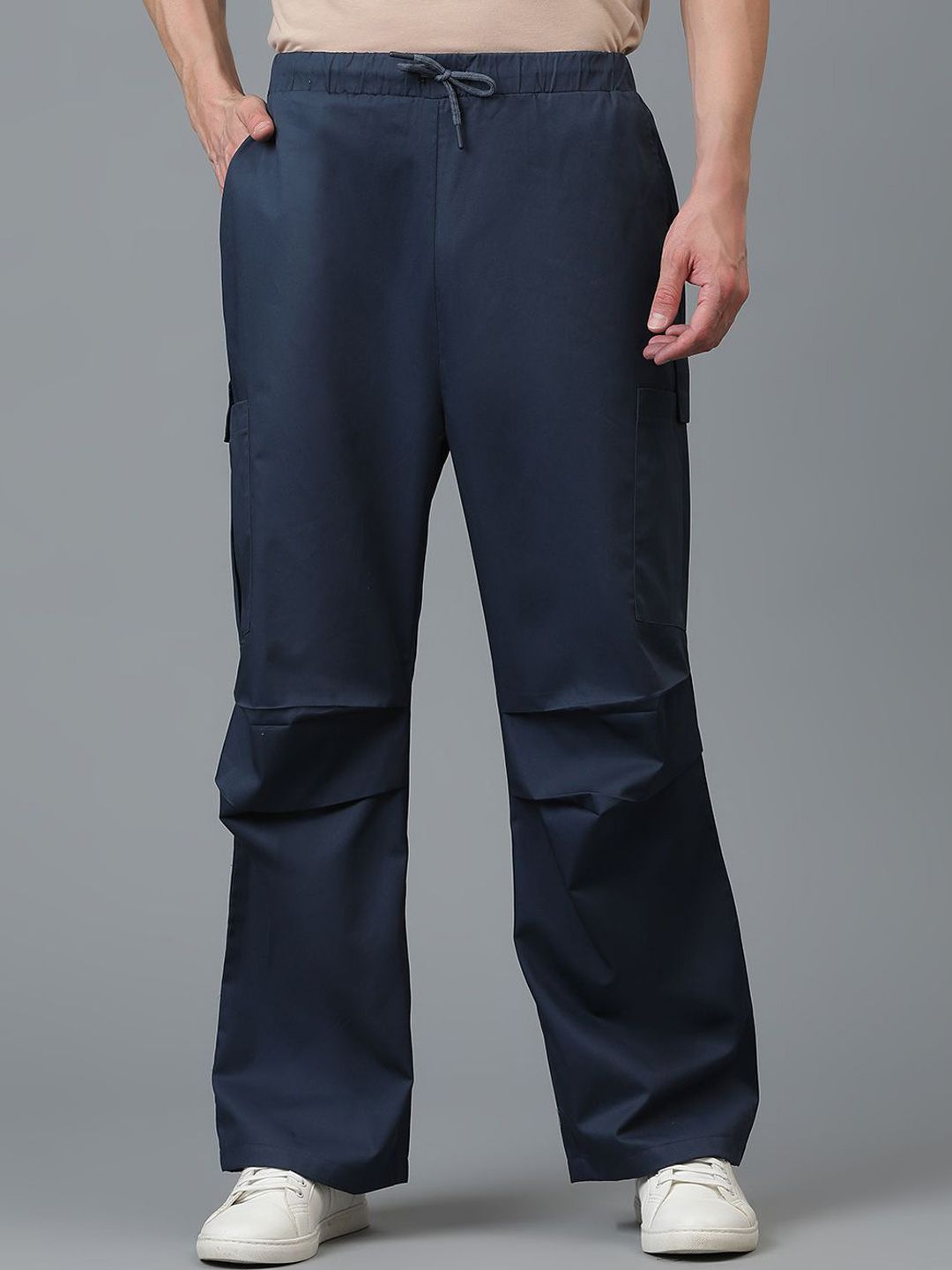 Kotty Men Relaxed Low-Rise Easy Wash Cargo Trousers