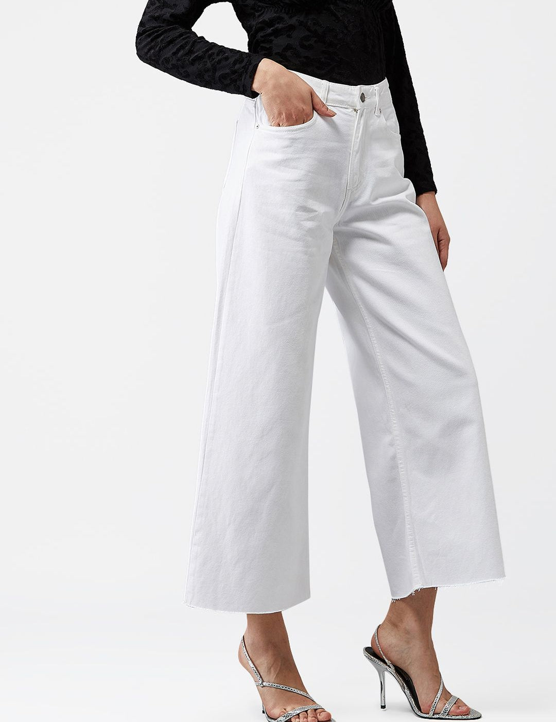 Kotty Women White Flared High-Rise Clean Look Jeans