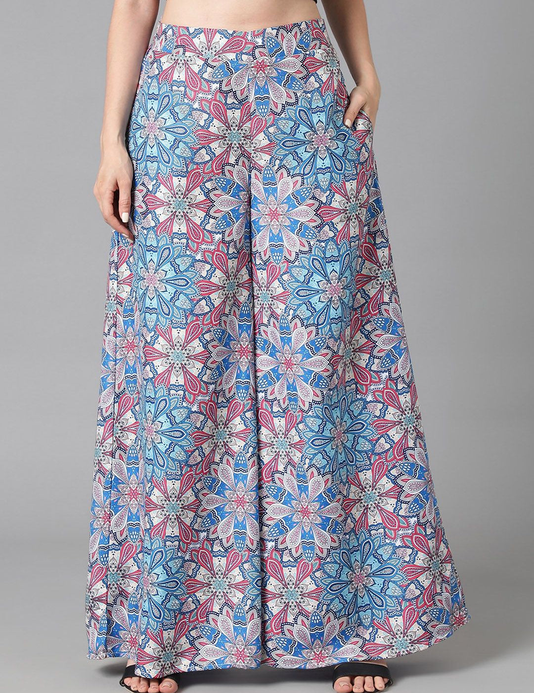 Kotty Women Blue Floral Printed Relaxed Flared Easy Wash Parallel Trousers
