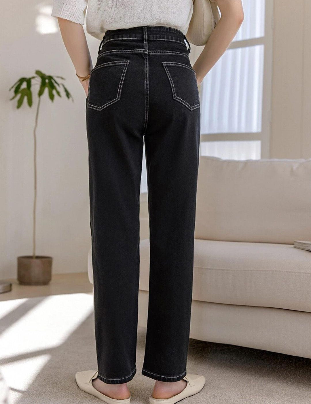 Kotty Women Black Jean Straight Fit High-Rise Stretchable Jeans