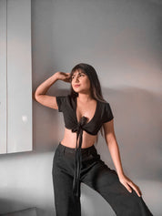 Kotty Women Black Wide Leg High-Rise Clean Look Jeans