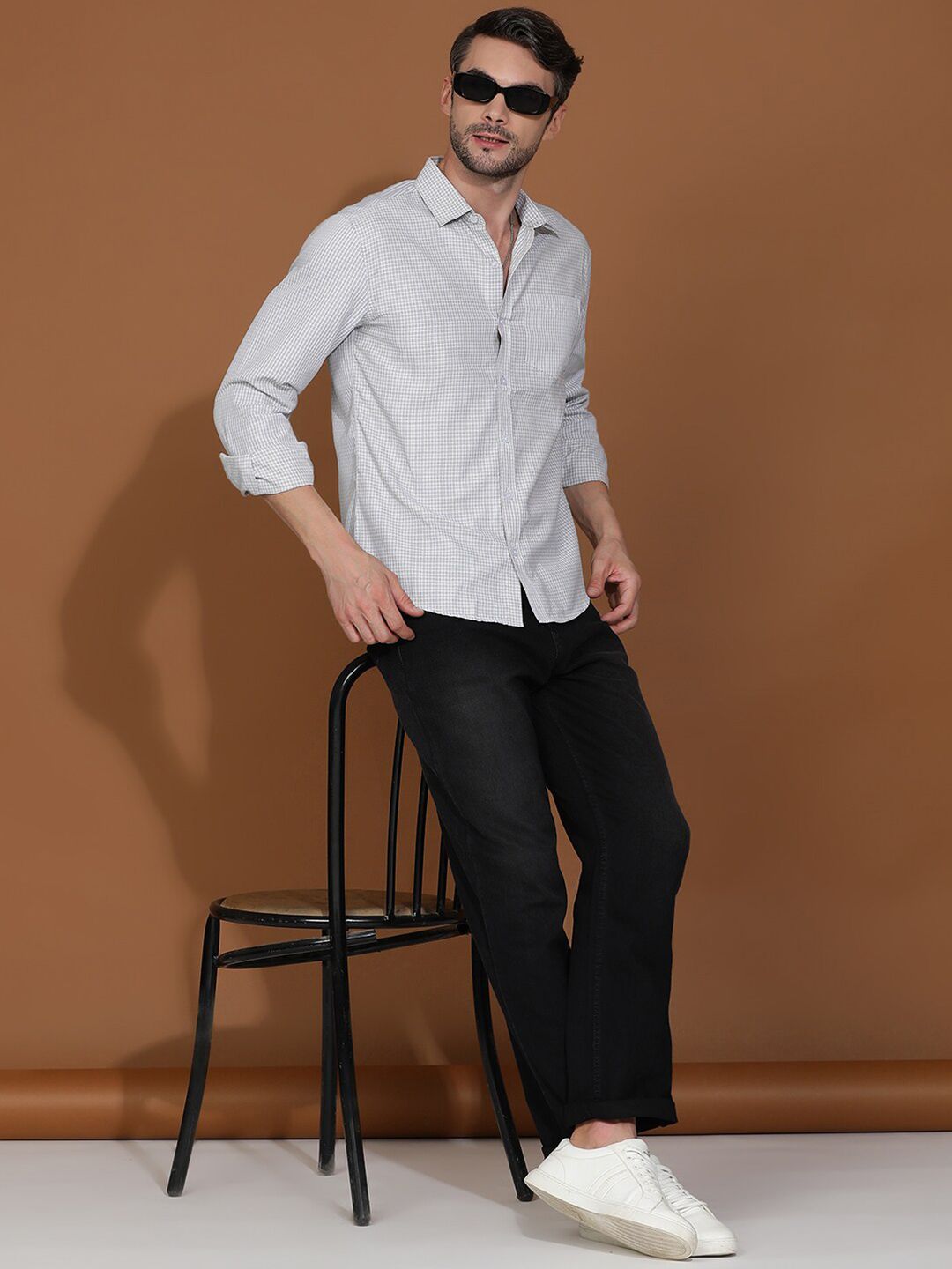 Kotty White & Grey New Checked Spread Collar Casual Shirt