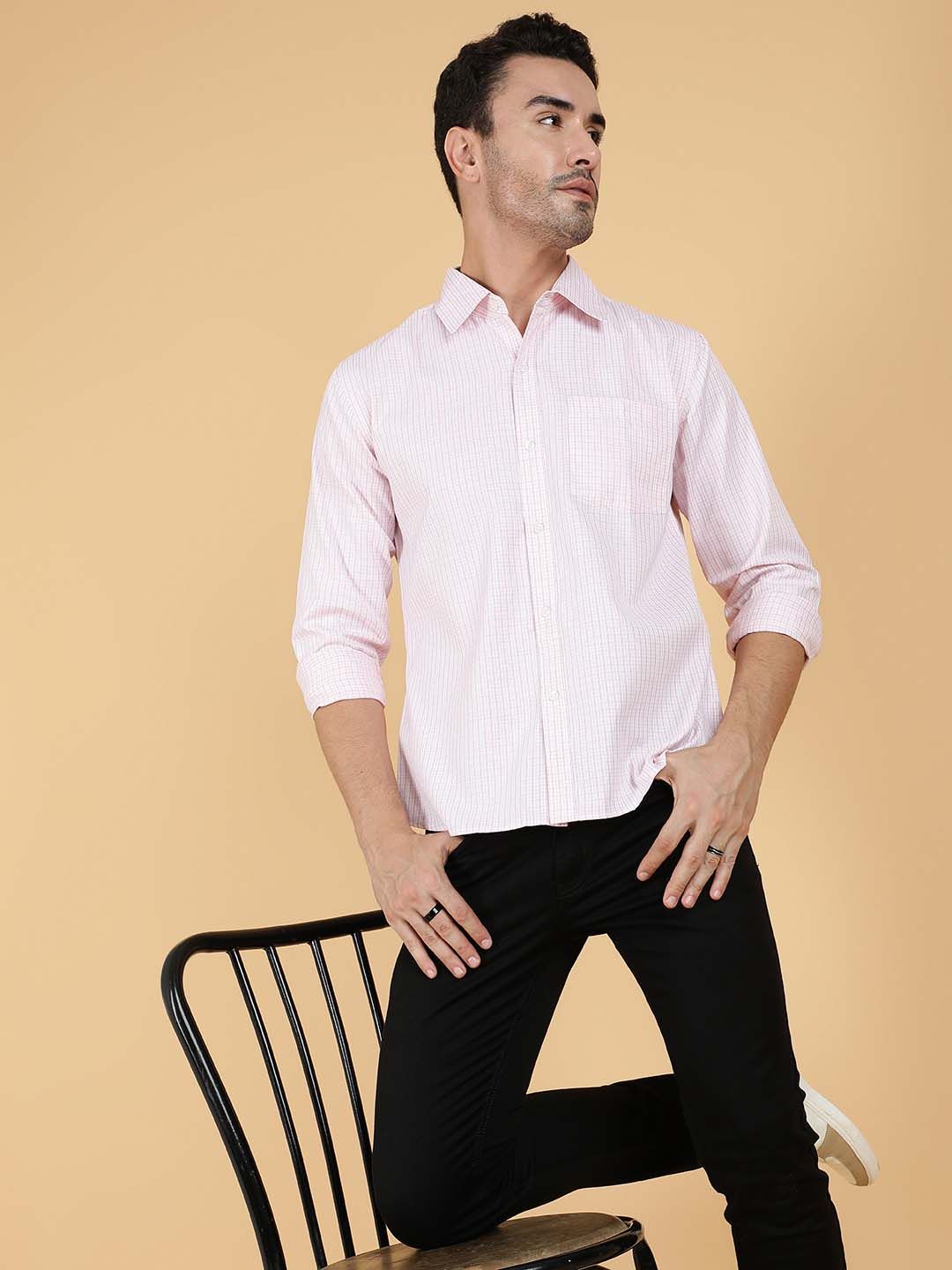 Kotty Men Relaxed Spread Collar Graphic Printed Casual Shirt