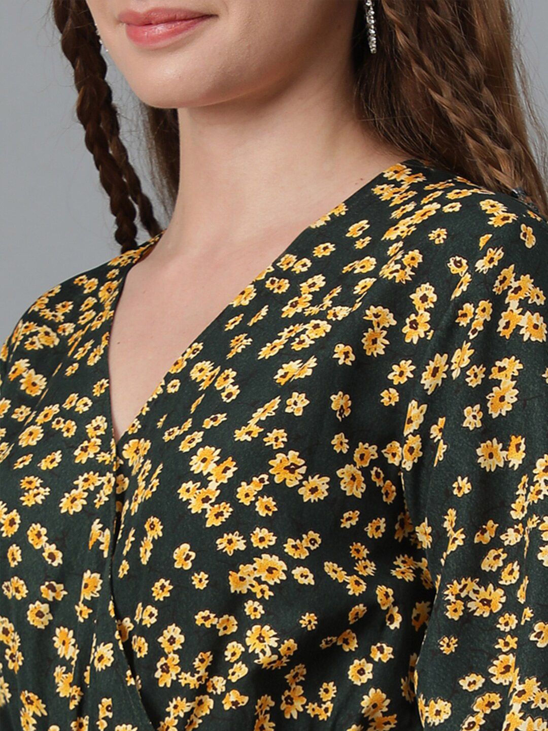 Kotty Olive Green Floral Print Puff Sleeve Fit & Flare Dress