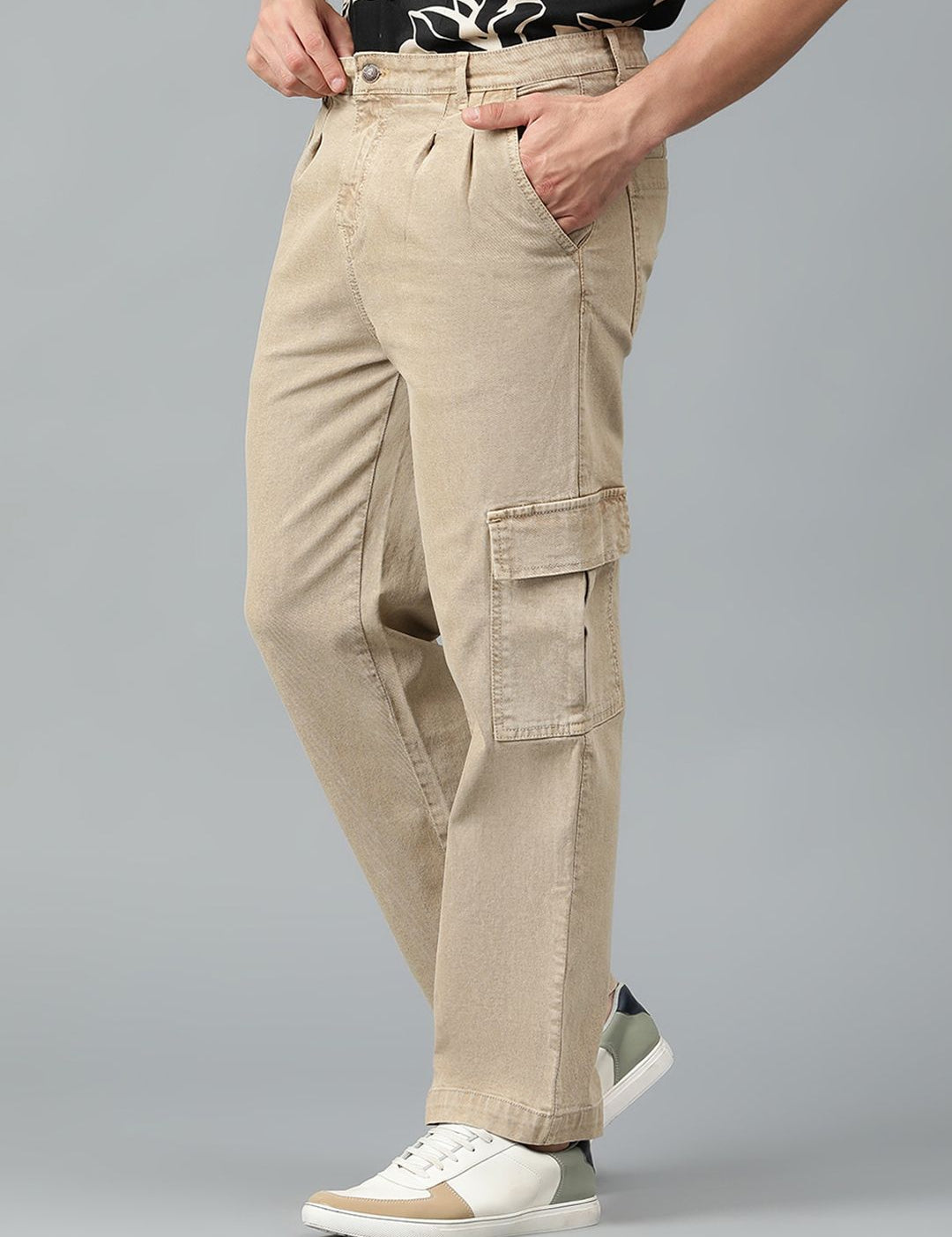 Kotty Men Low-Rise Stretchable Cargo Jeans