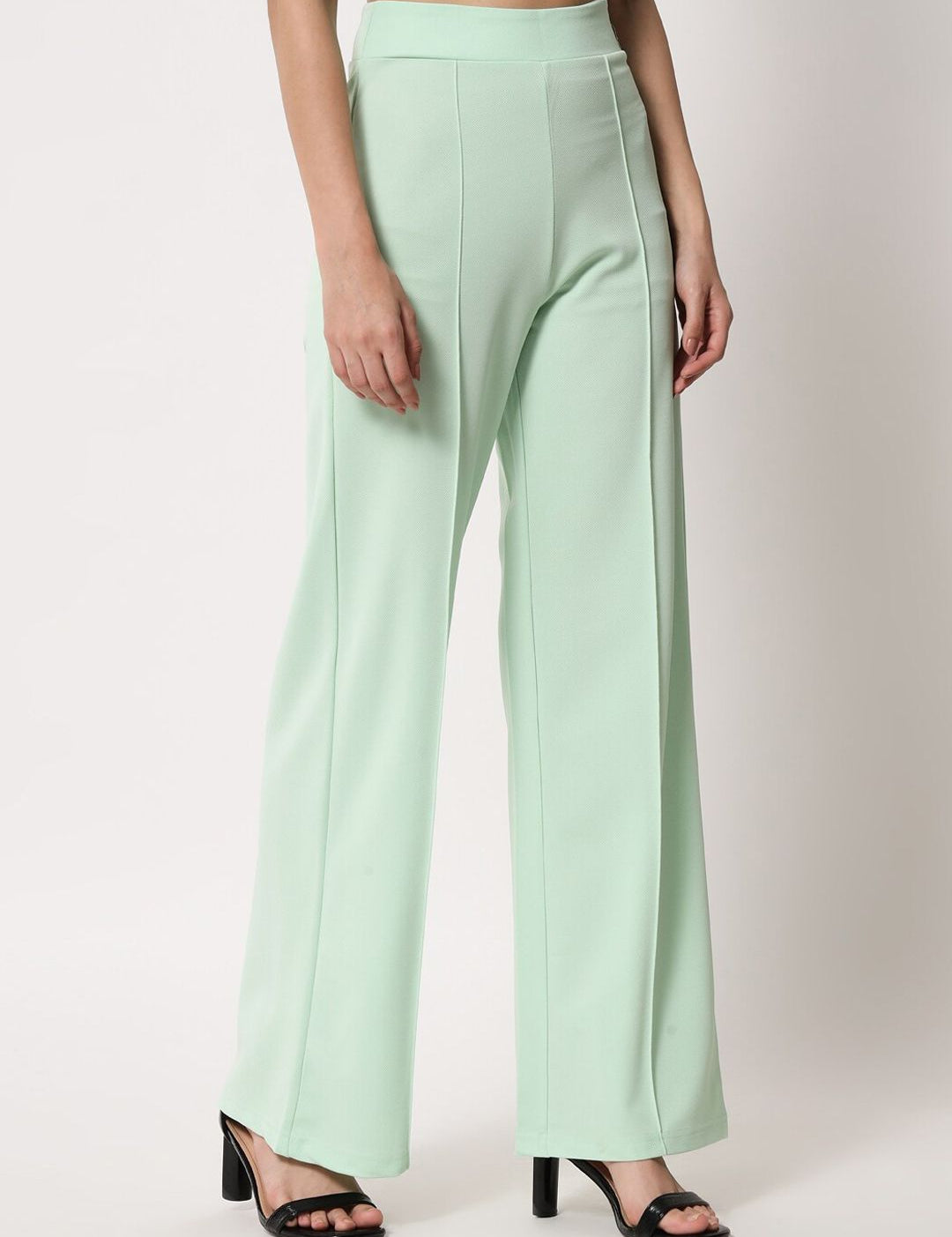 Kotty Women Green Relaxed Straight Fit High-Rise Easy Wash Trousers