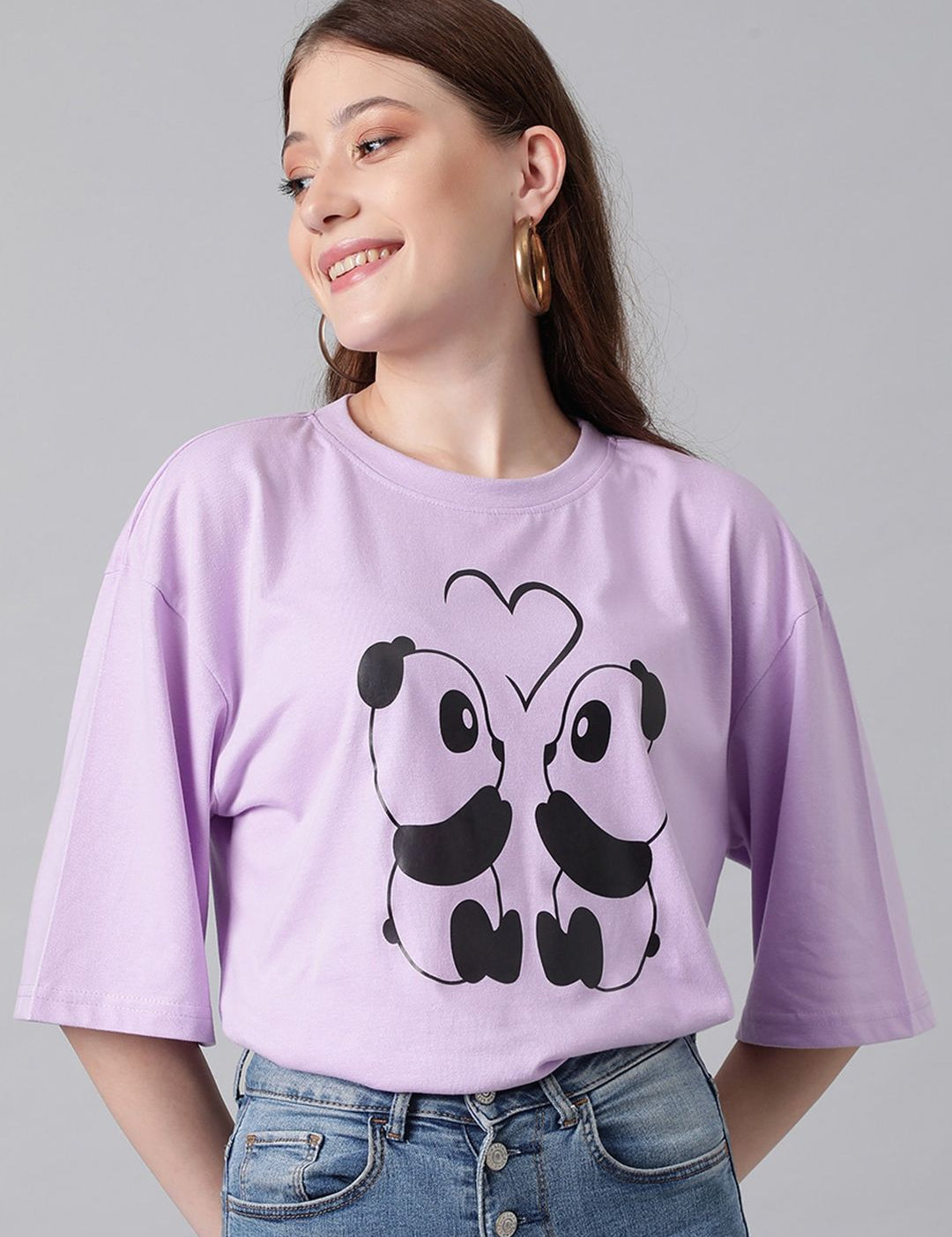 Kotty Graphic Printed Drop-Shoulder Sleeves Oversized T-shirt