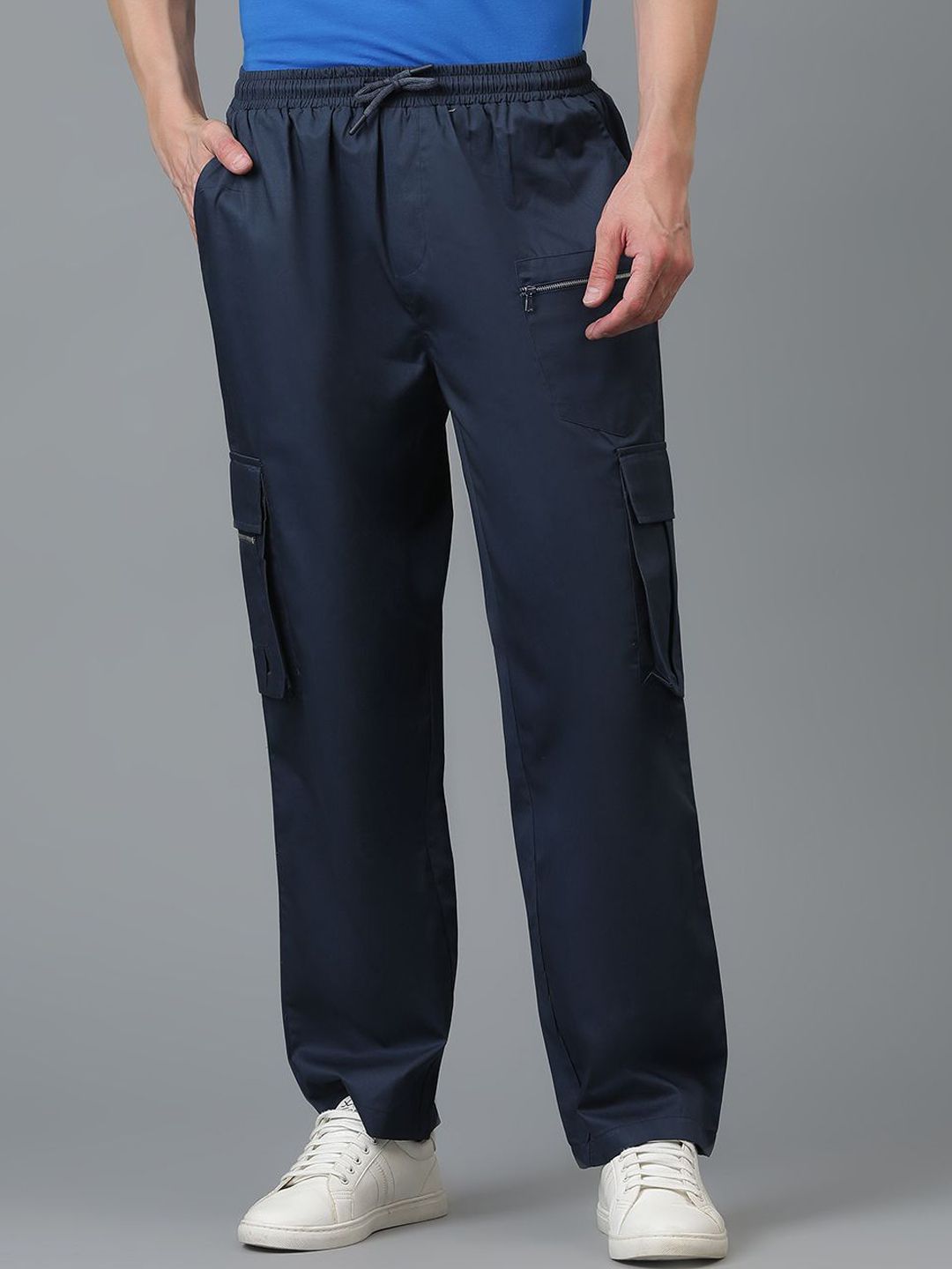 Kotty Men Relaxed Low-Rise Easy Wash Cargos Trousers