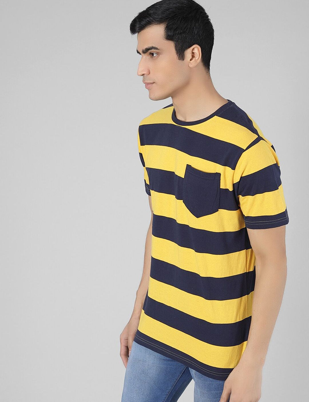 Kotty Men Yellow & Black Striped Round Neck T-shirt