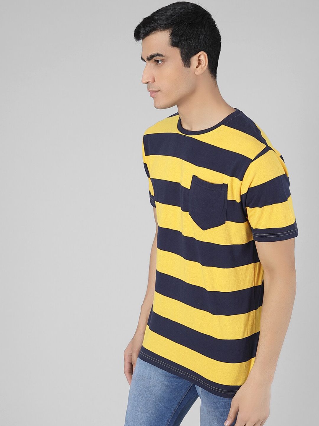 Kotty Men Yellow & Black Striped Round Neck T-shirt