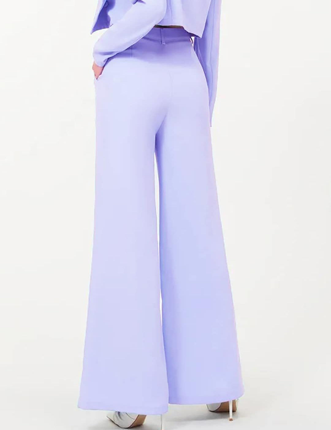 KOTTY Basics Women Relaxed Straight Leg Straight Fit High-Rise Easy Wash Pleated Trousers