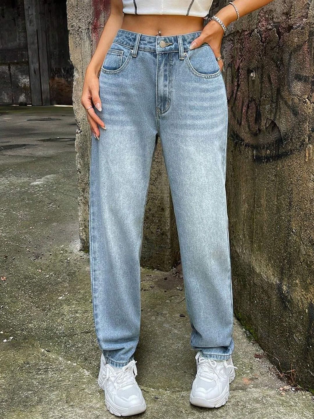 Kotty Women Blue Jean Tapered Fit High-Rise Clean Look Light Fade Stretchable Jeans