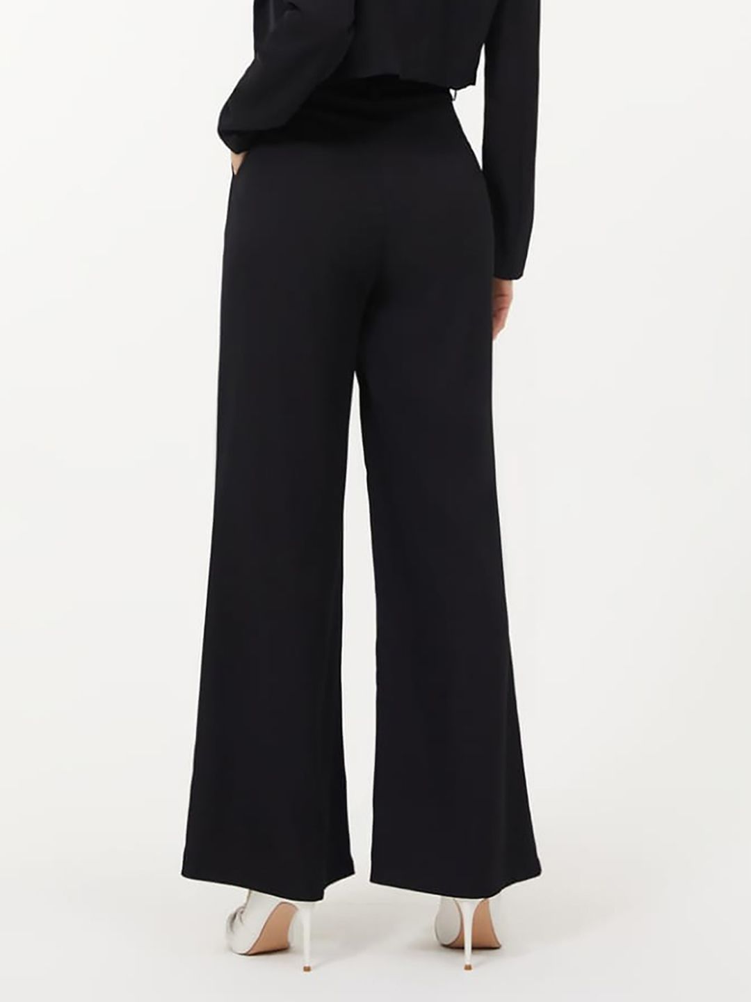 KOTTY BIZwear Basics Women Relaxed Straight Leg Straight Fit High-Rise Easy Wash Pleated Trousers