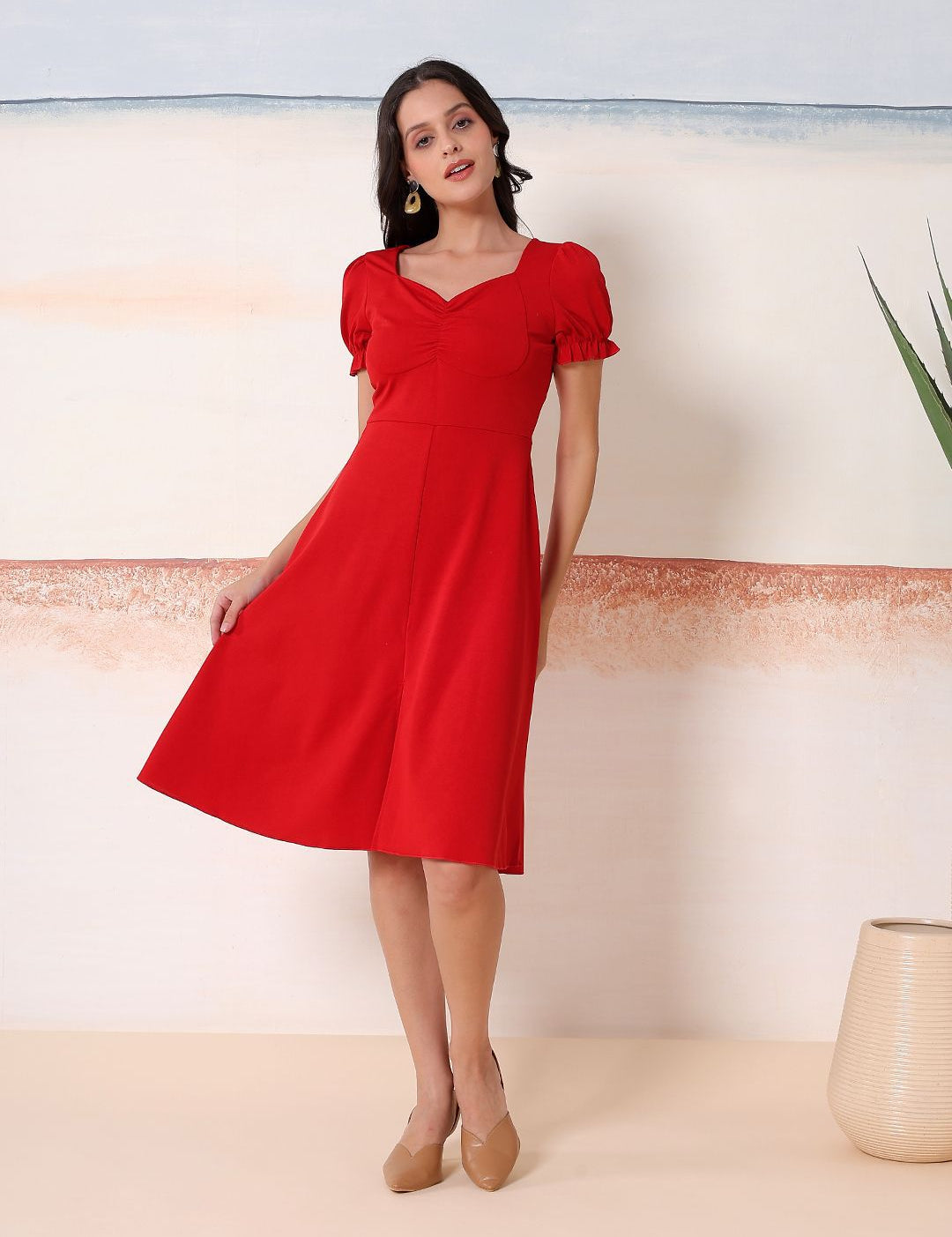 Kotty Women Solid Sweetheart Neck Puff Sleeve A-Line Midi Dress