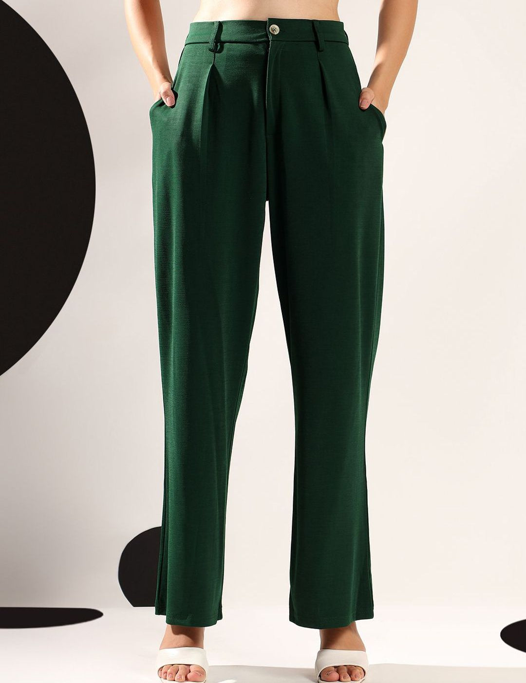 Kotty Women Relaxed Straight Fit Pleated Trousers