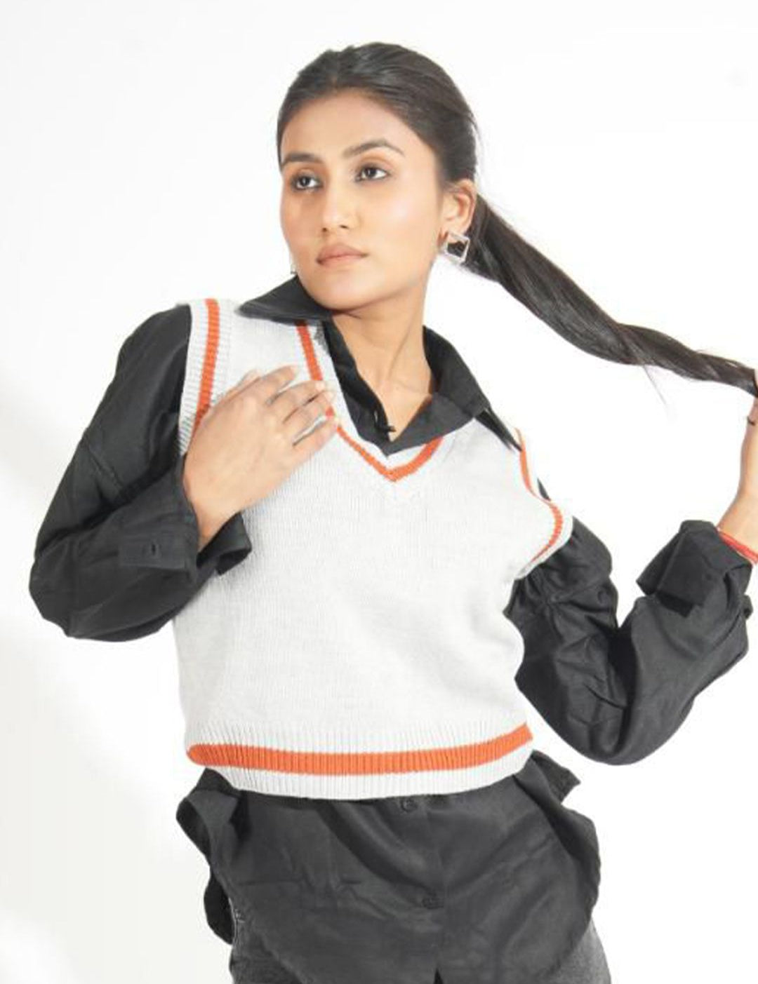 Kotty Women Crop Sweater Vest