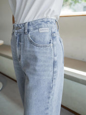 Kotty Women Clean Look Bootcut Light Fade Whiskers and Chevrons Cotton Stretchable Jeans