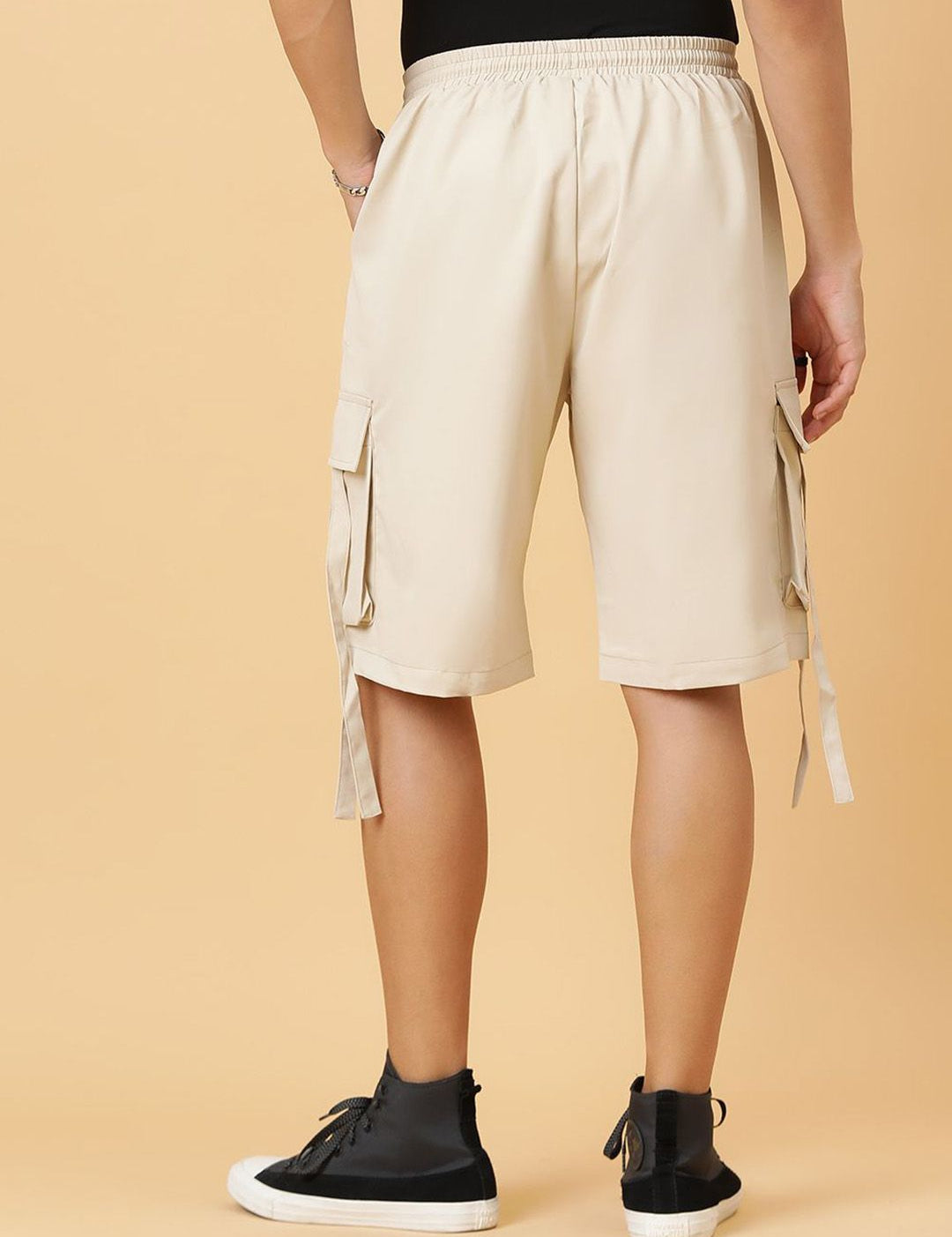 Kotty Men Low-Rise Cargo Shorts