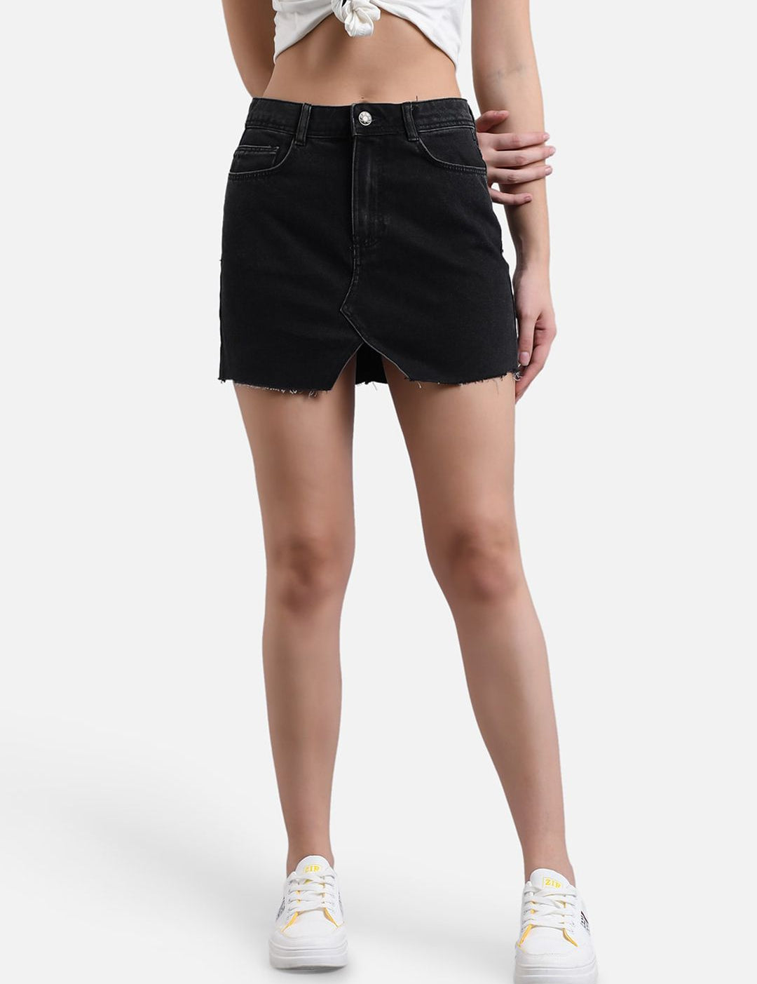 Kotty Women Black Solid Denim Straight Mini Skirt