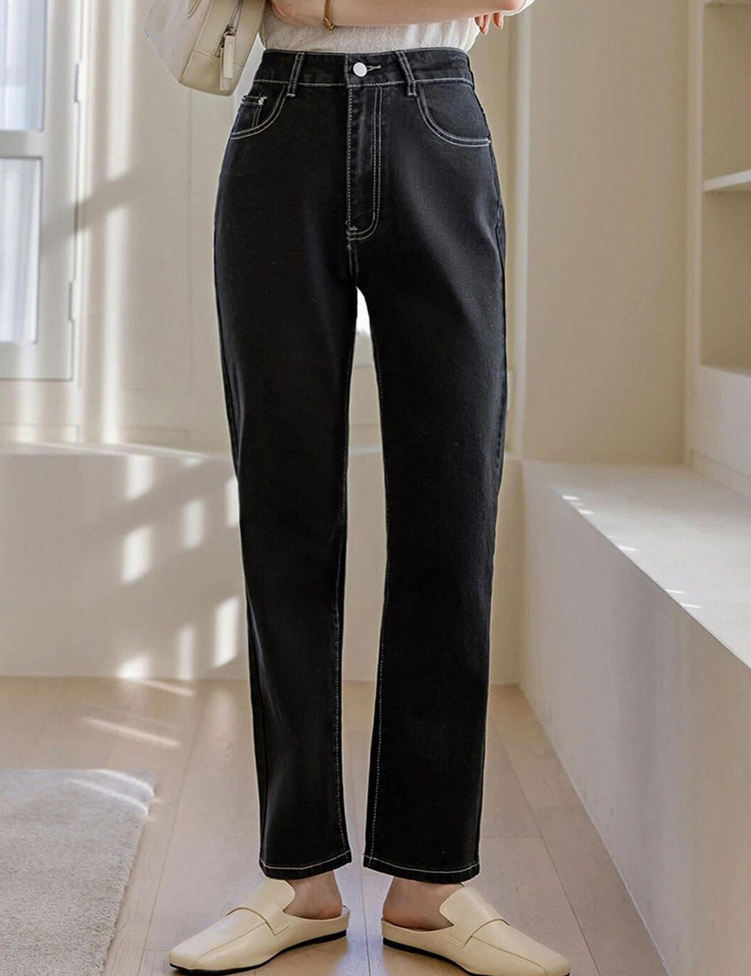 Kotty Women Black Jean Straight Fit High-Rise Stretchable Jeans