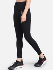 Kotty Women Black & White Printed Tights