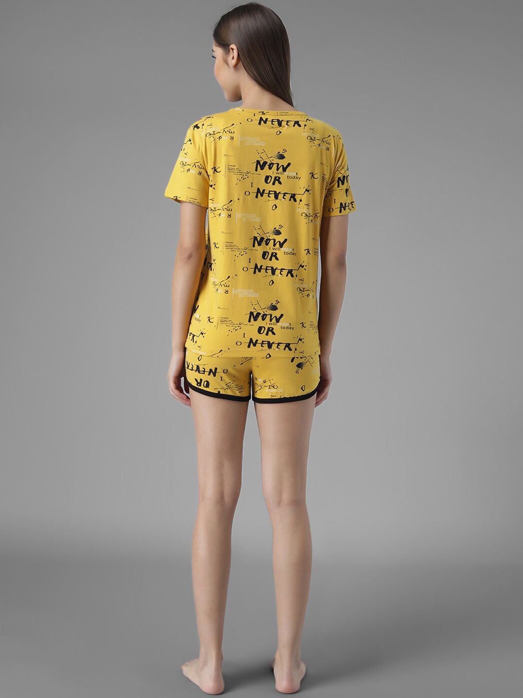 Kotty Women Yellow & Black Printed Night Suit