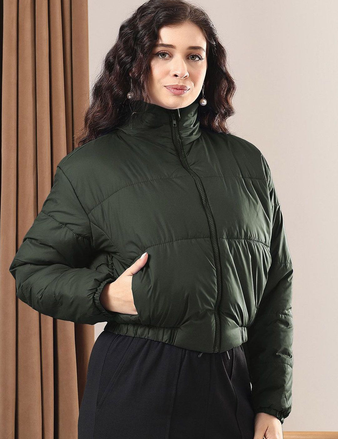 Kotty Women Mock Collar Solid Casual Insulator Puffer Jacket