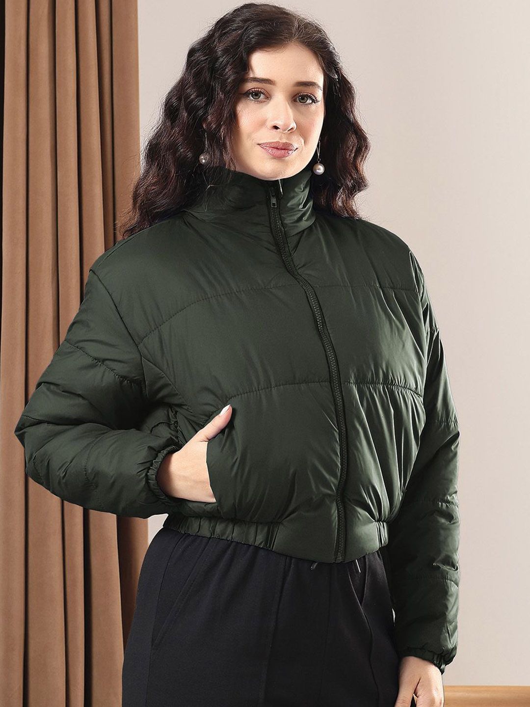 Kotty Women Mock Collar Solid Casual Insulator Puffer Jacket
