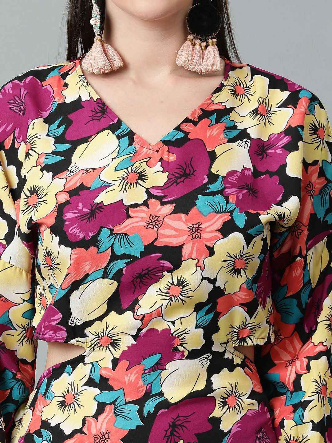 Kotty Floral Printed Cuffed Sleeves Wrap Dress