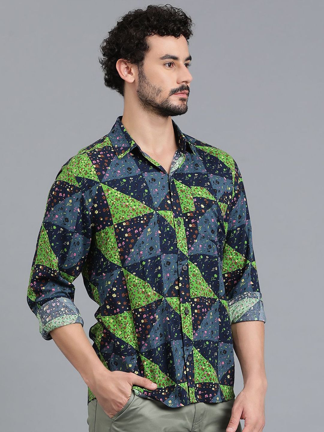 Kotty New Relaxed Fit Floral Printed Cutaway Collar Casual Shirt