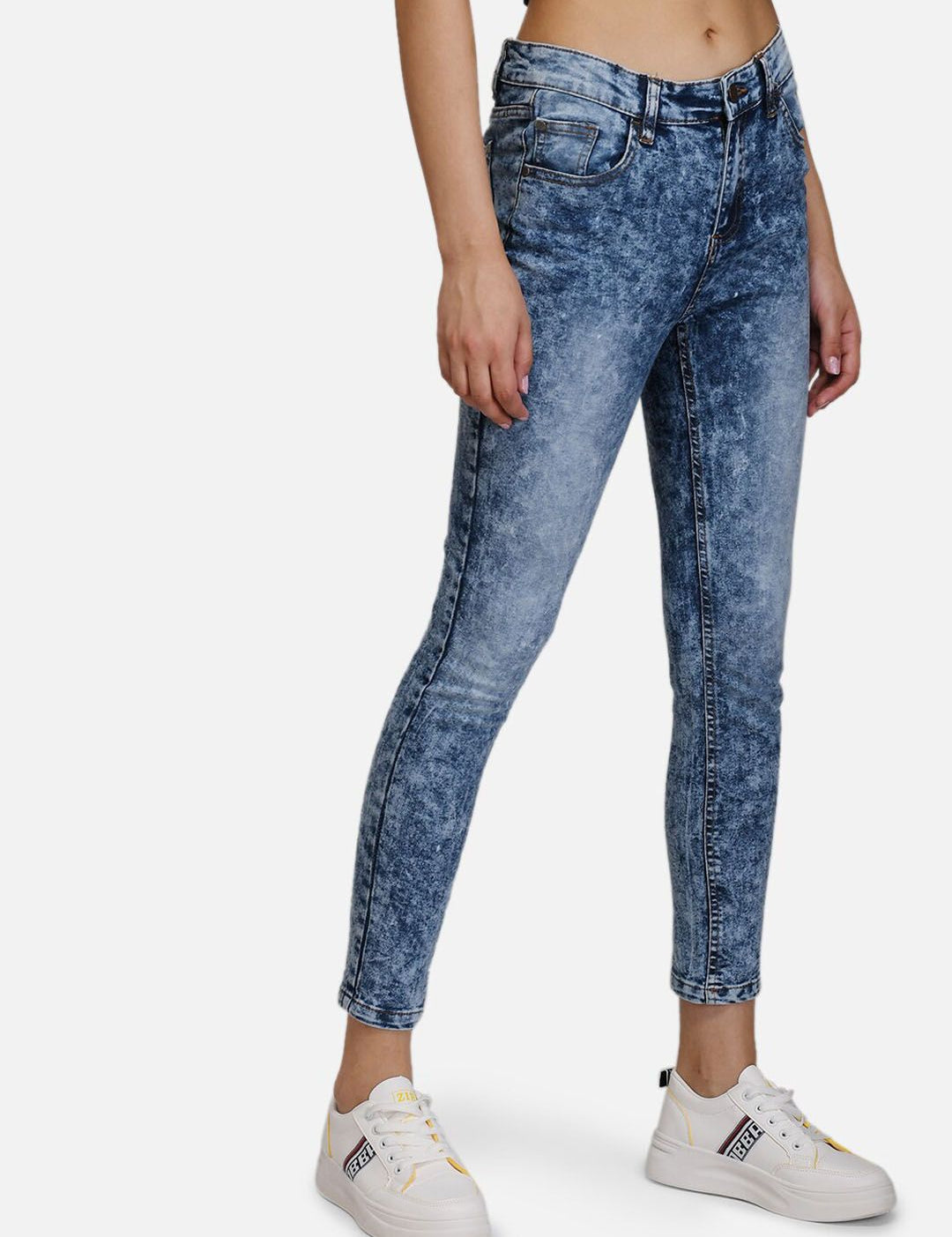 Kotty Women Blue Super Skinny Fit Mid-Rise Clean Look Jeans