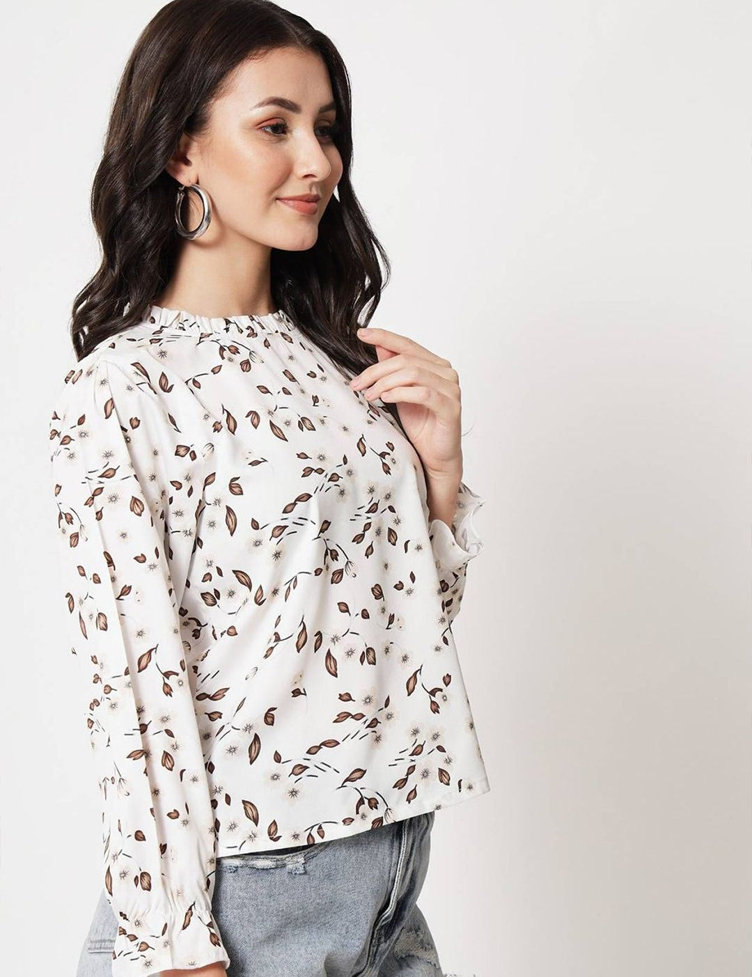 Kotty Women Floral Printed Ruffled Round Neck Top