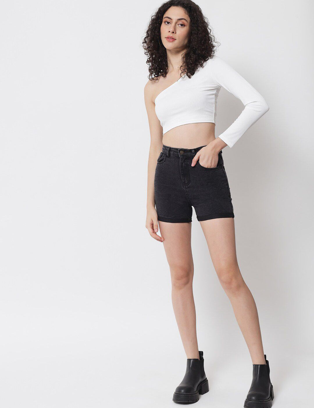 Kotty Women Black High-Rise Denim Shorts