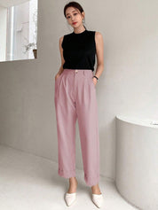 Kotty Women Relaxed Straight Leg Fit High-Rise Easy Wash Pleated Trousers