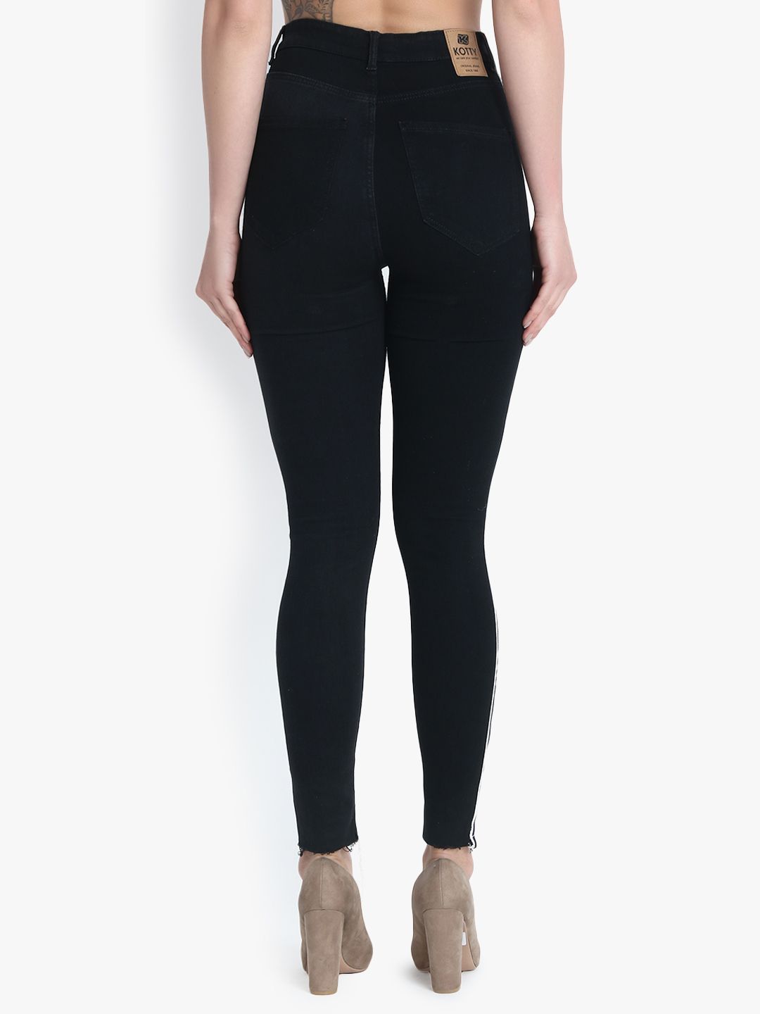 Kotty Women Black Skinny Fit High-Rise Slash Knee Jeans