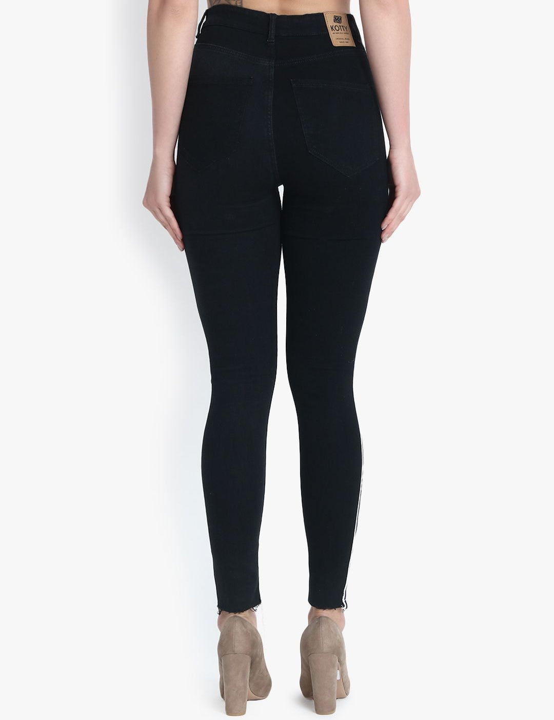 Kotty Women Black Skinny Fit High-Rise Slash Knee Jeans