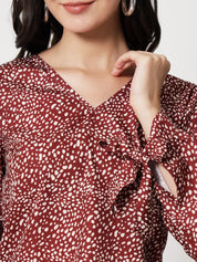 Kotty Abstract Printed V-Neck Crepe Top