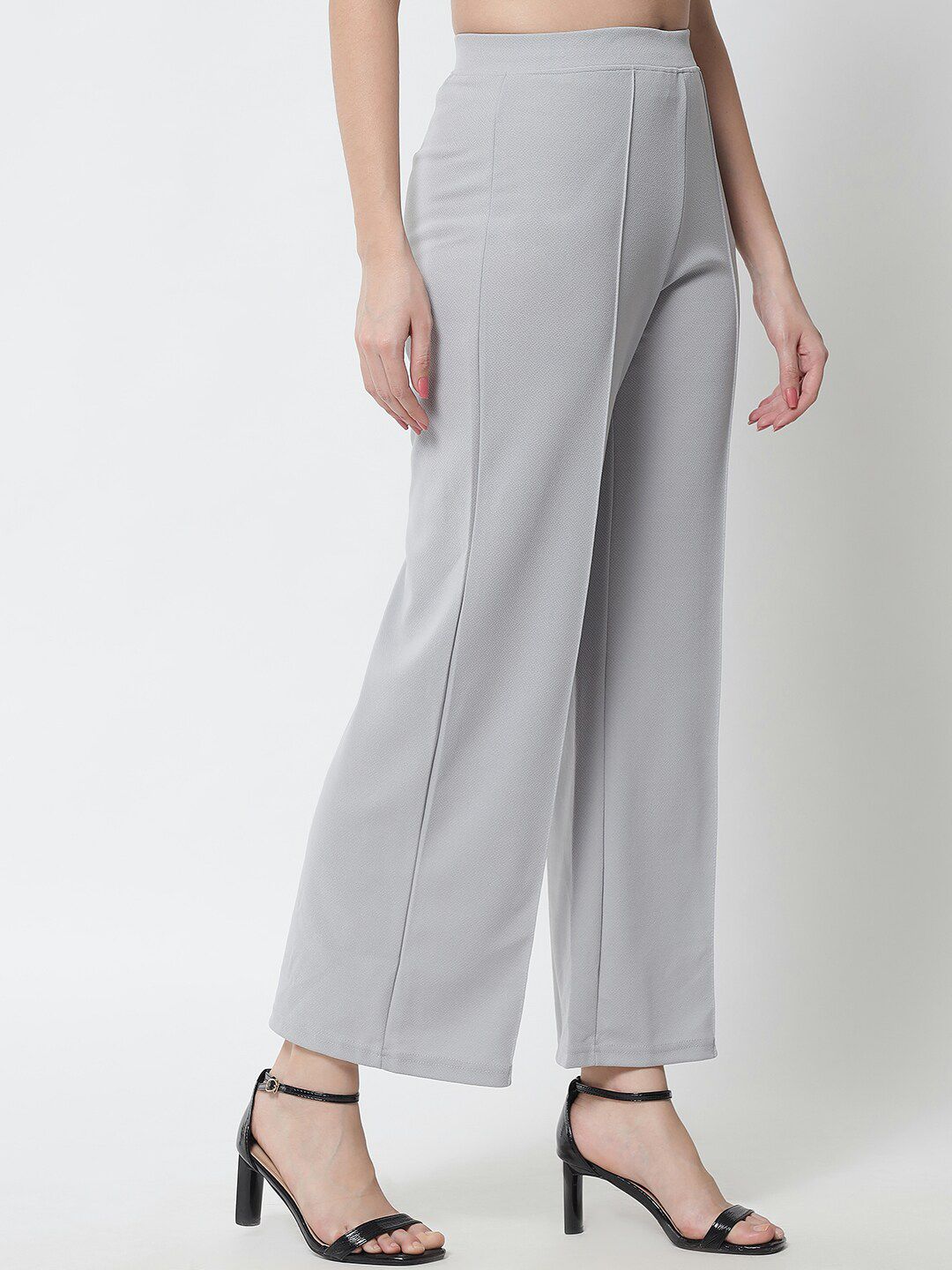 Kotty Women Grey Solid Relaxed Straight Fit Parallel Trousers