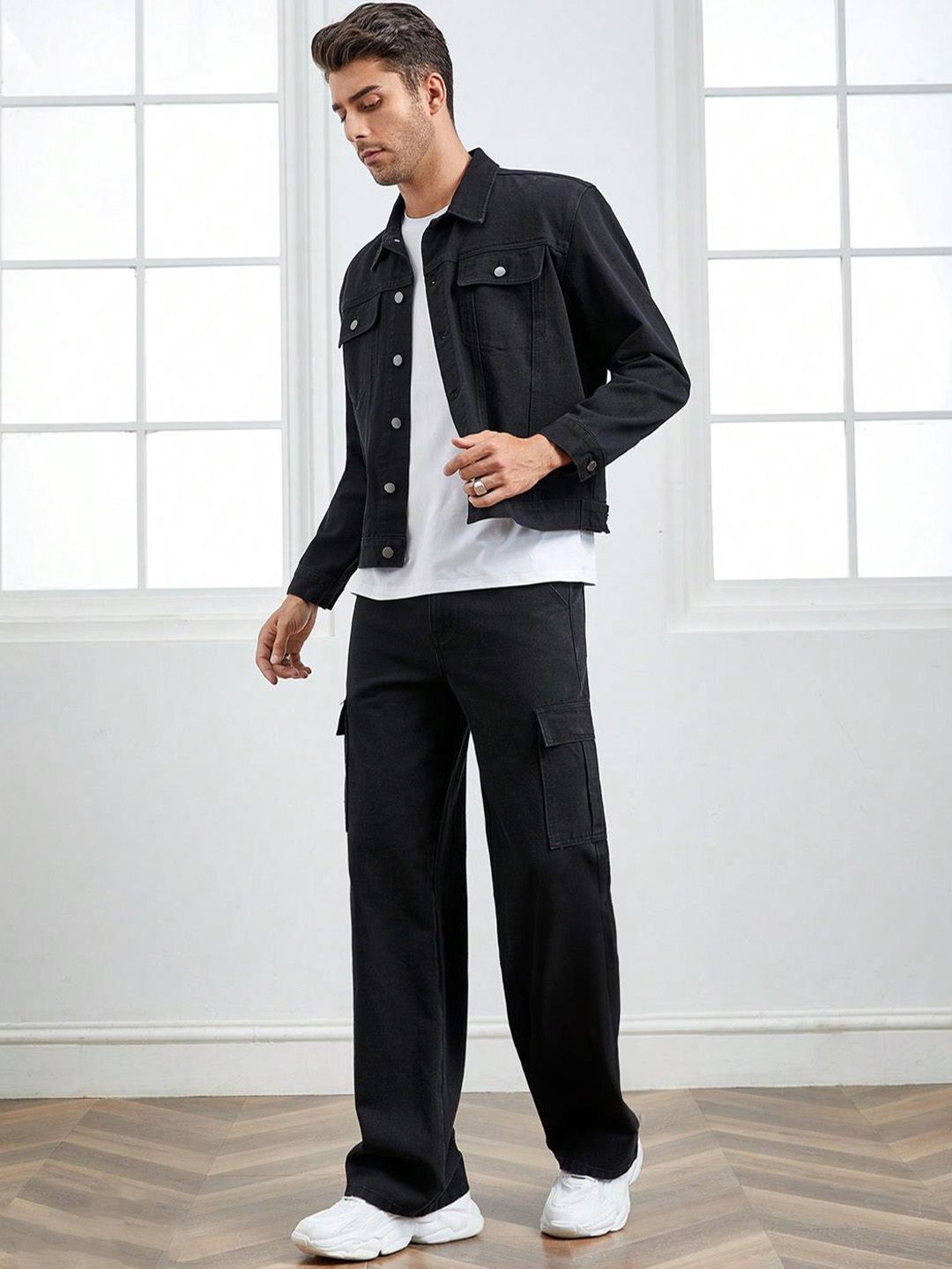 Kotty Men Jean Straight Fit Low-Rise Clean Look Stretchable Cargo Jeans