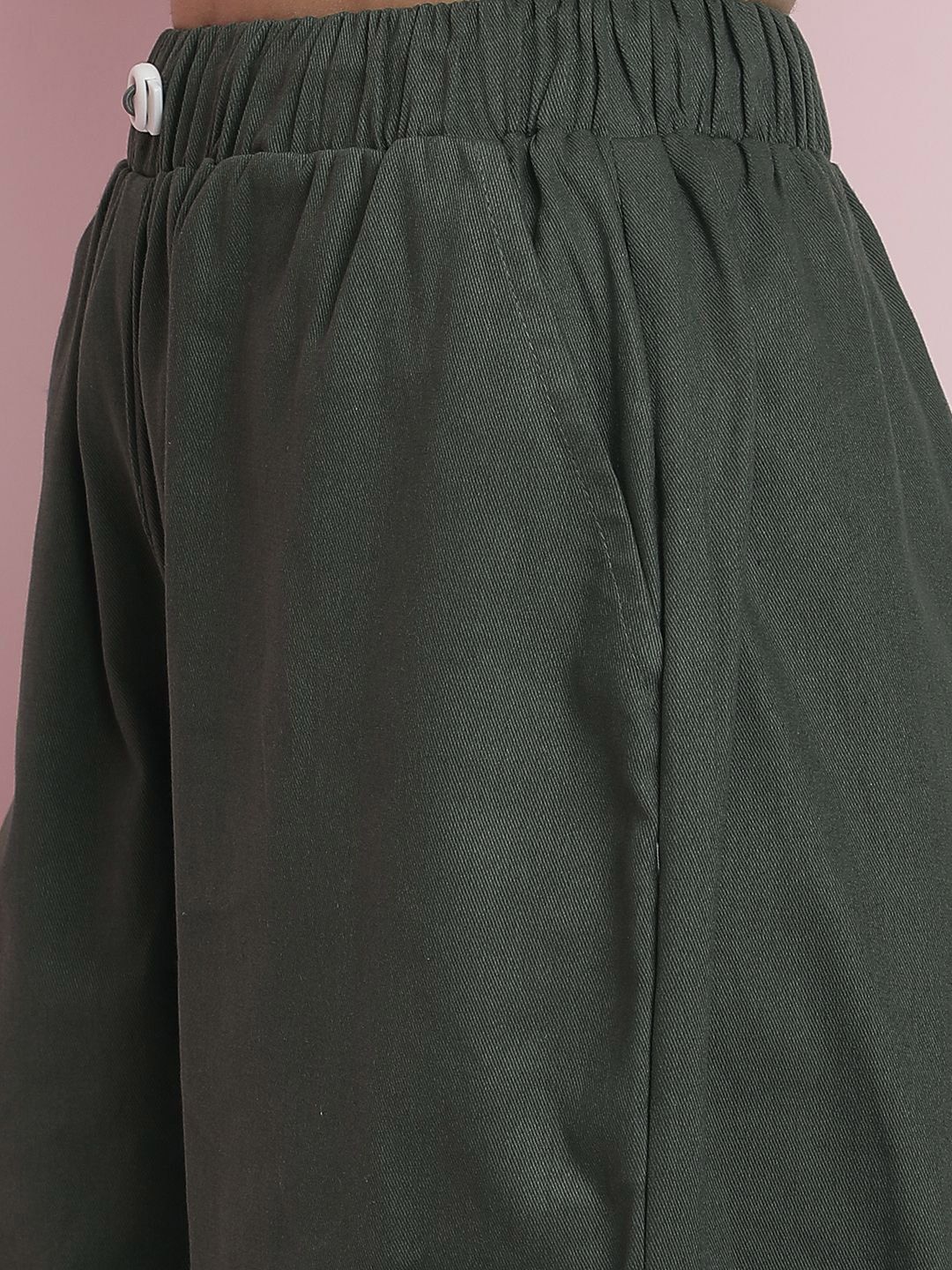 Kotty Women Solid Relaxed High-Rise Parachute Trousers