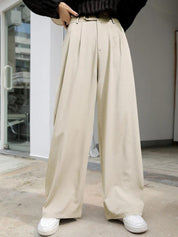 Kotty Women Relaxed Straight Leg Straight Fit High-Rise Easy Wash Pleated Trousers