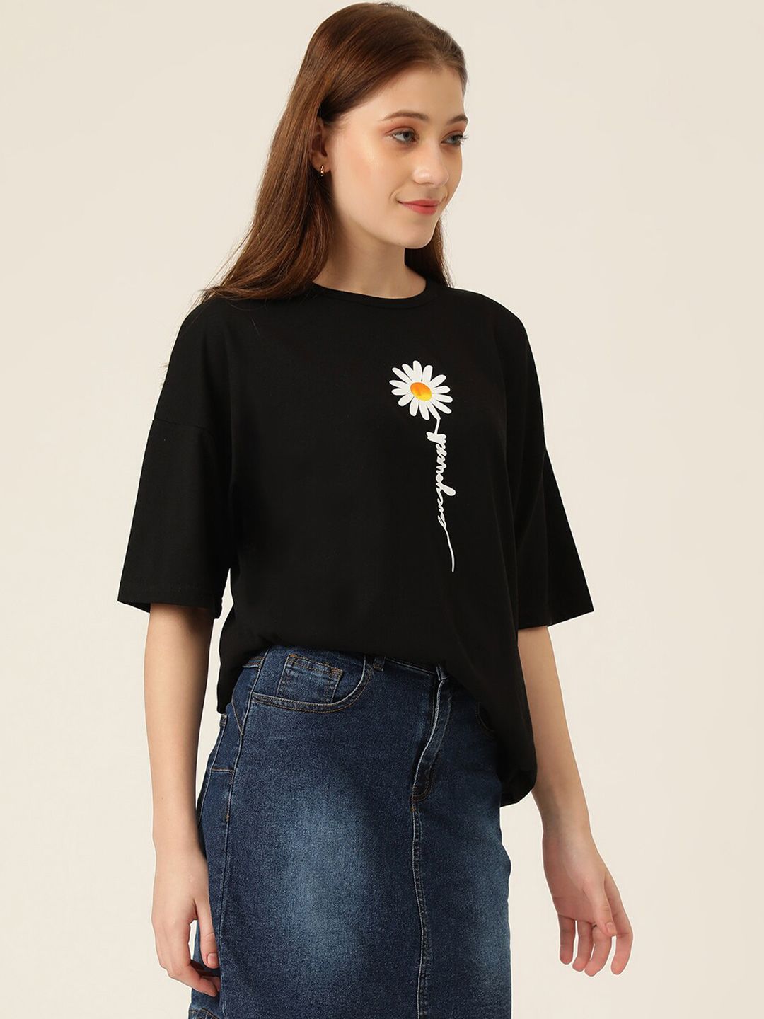 Kotty Graphic Printed Drop-Shoulder Sleeves Oversized T-shirt