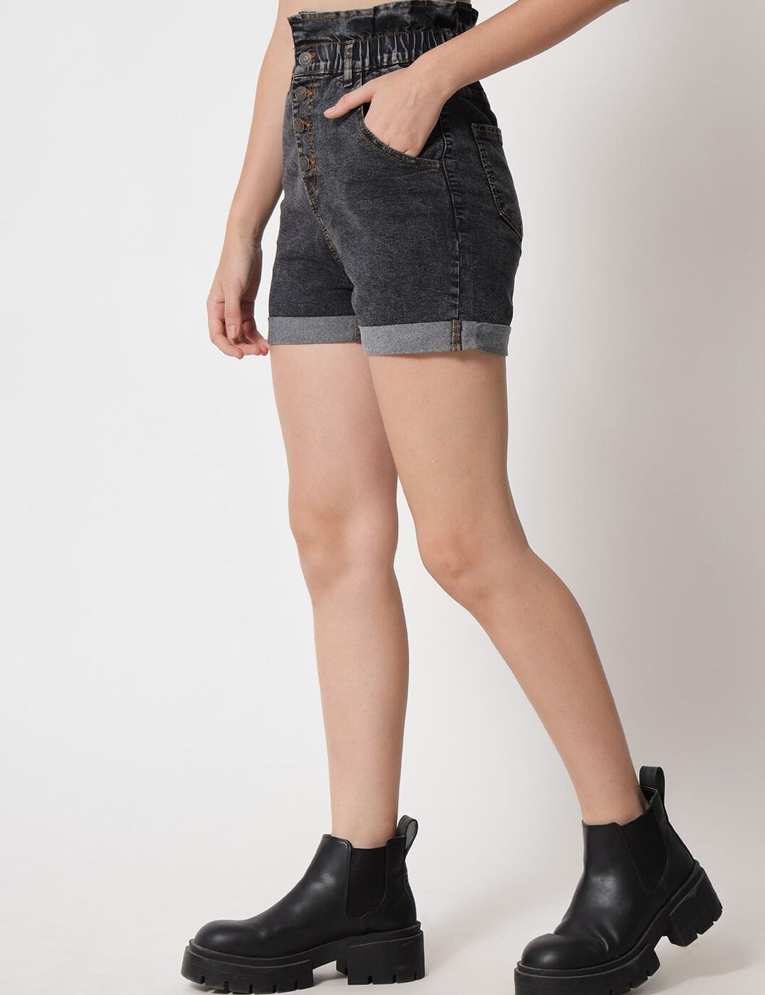 Kotty Women Black Skinny Fit High-Rise Outdoor Denim Shorts