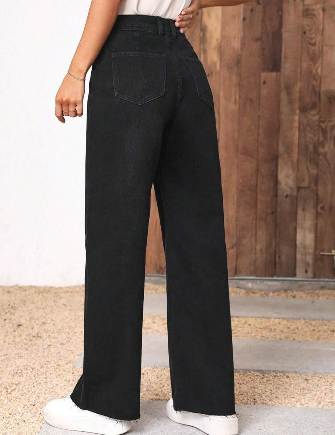 Kotty Black Women Jean Straight Fit High-Rise Clean Look Stretchable Jeans
