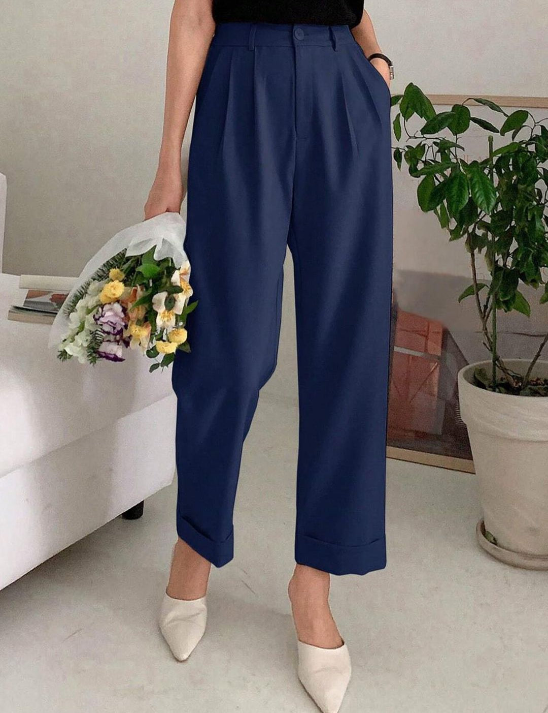 Kotty Women Relaxed Straight Leg Fit High-Rise Easy Wash Pleated Parallel Trousers