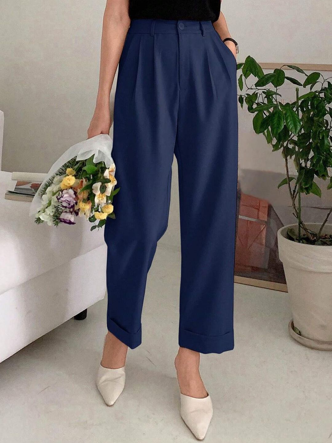 Kotty Women Relaxed Straight Leg Fit High-Rise Easy Wash Pleated Parallel Trousers