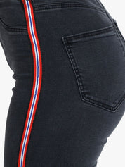 Kotty Women Black Skinny Fit High-Rise Slash Knee Stretchable Jeans