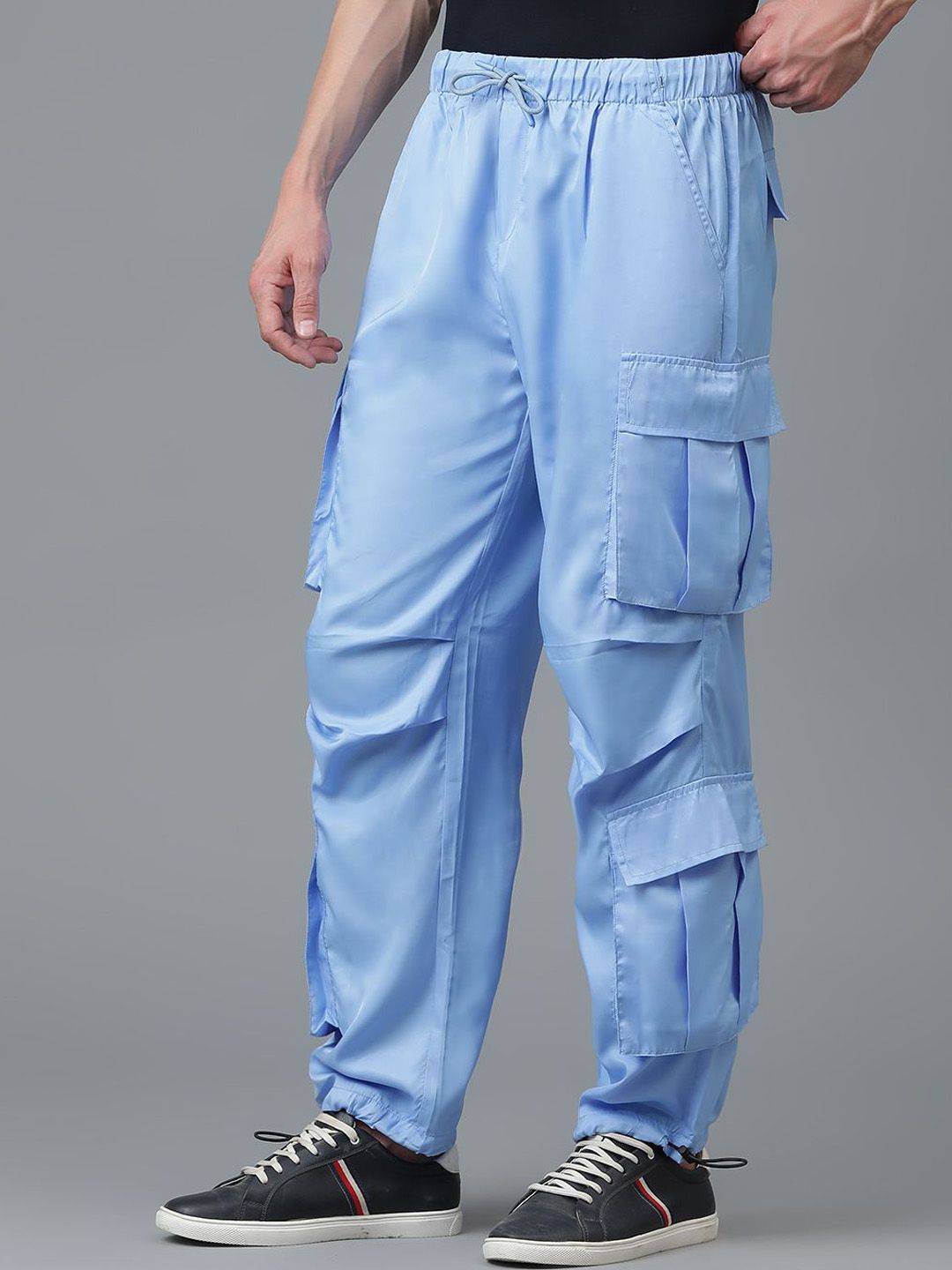 Kotty Men Relaxed Low-Rise Easy Wash Cargos Trousers