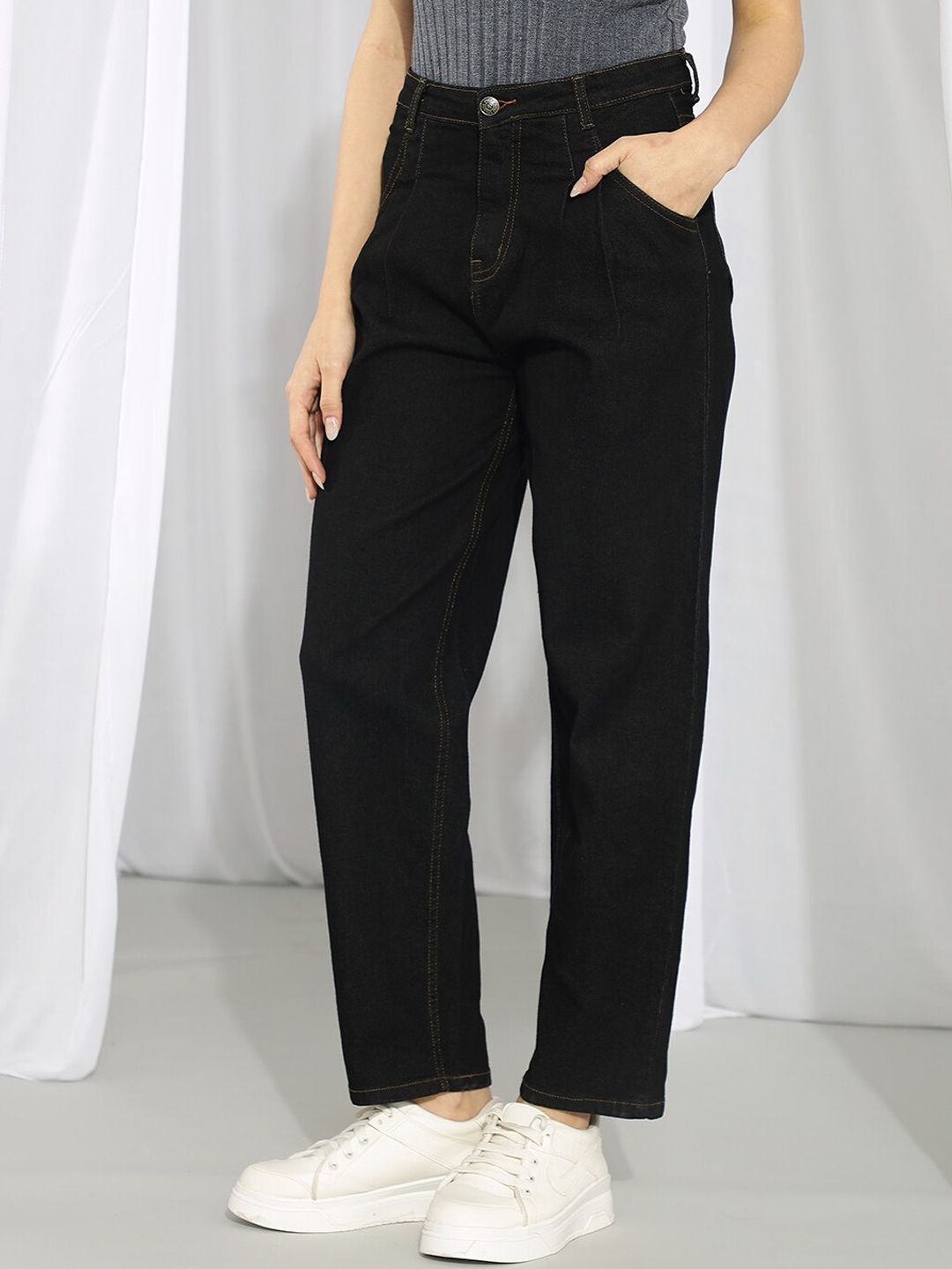 Kotty Women Black Straight Fit High-Rise Stretchable Jeans