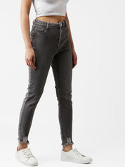 Kotty Women Grey Skinny Fit High-Rise Clean Look Jeans